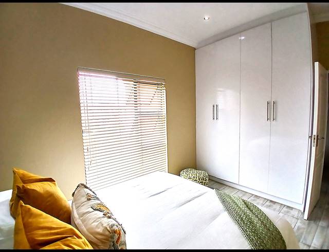 3 BEDROOM FREESTANDING FOR SALE IN BLUE VALLEY GOLF ESTATE